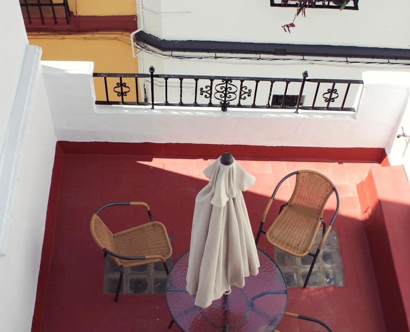 Pension La Montorena Sevilla