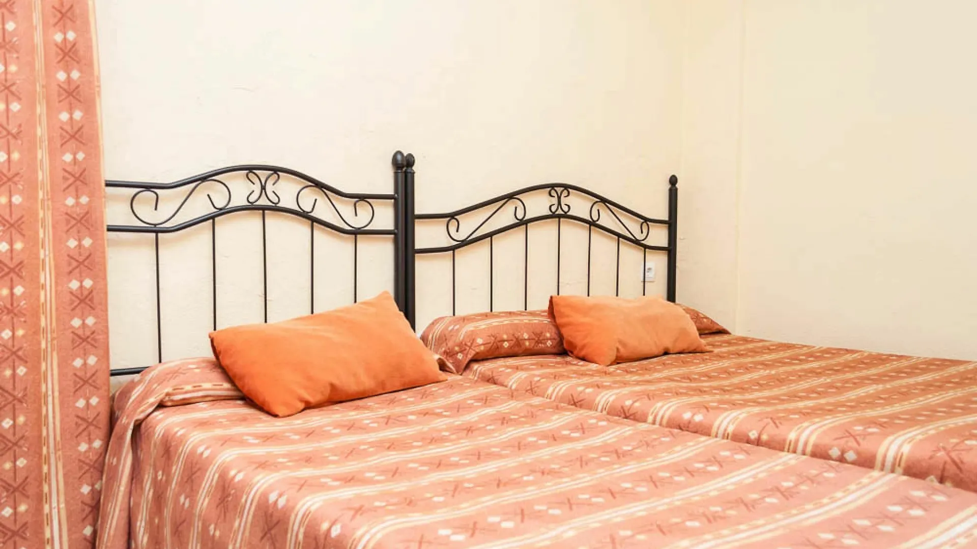 Pension La Montorena Sevilla Vendégház