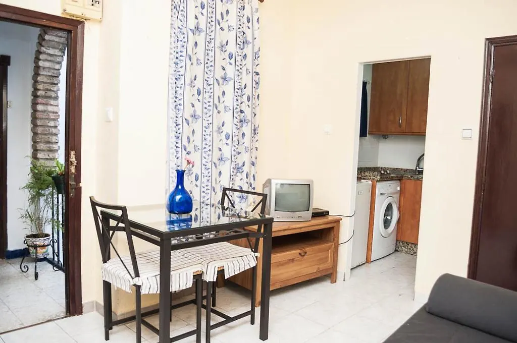 Pension La Montorena Seville Guest house