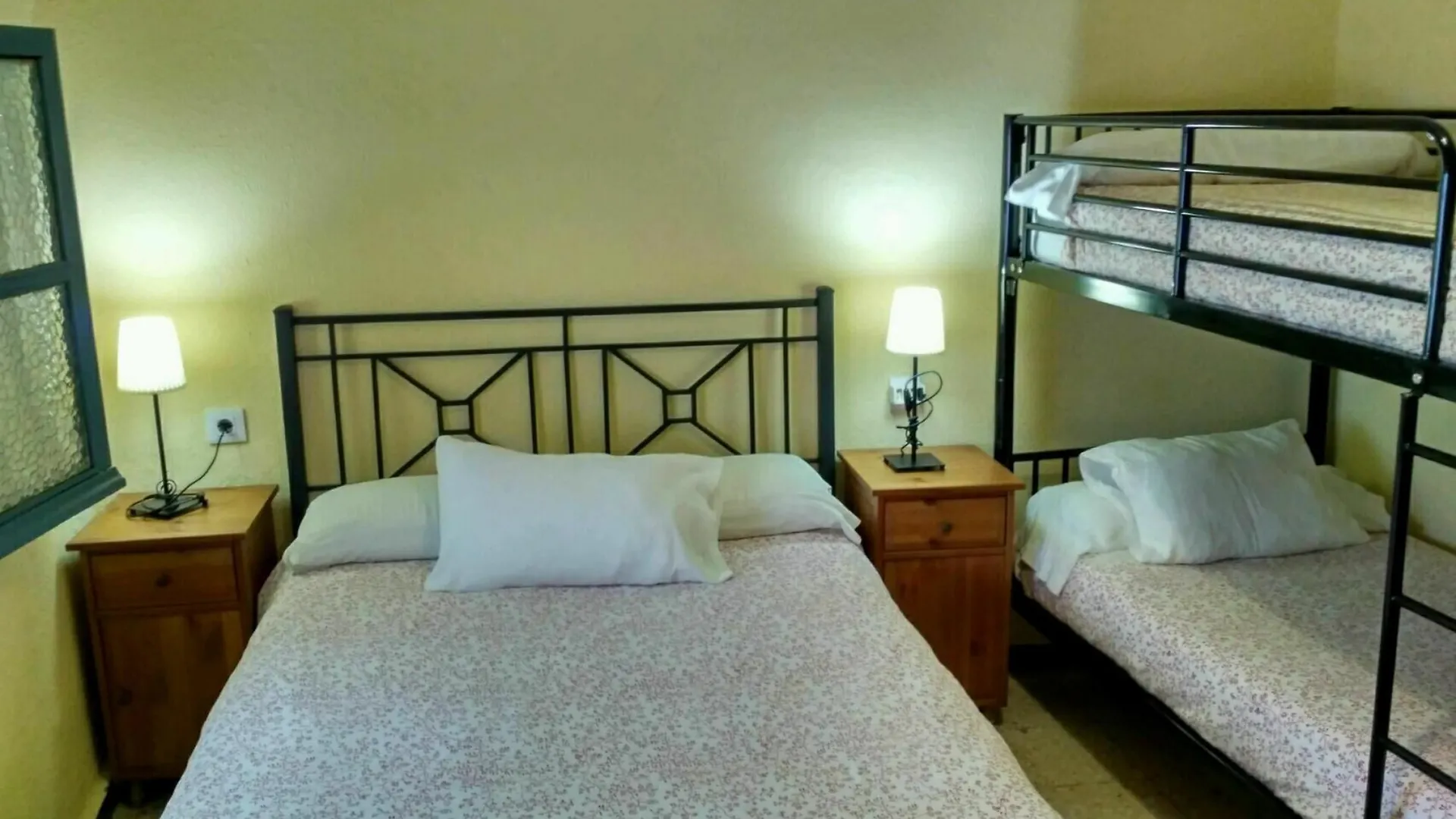 Pension La Montorena Seville 2*,  Spain